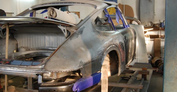 Przygotowanie i naprawa karoserii Porsche 911 L 1966 rok www.car911.eu